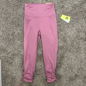 All In Motion Ultra High Rise Capri Leggings